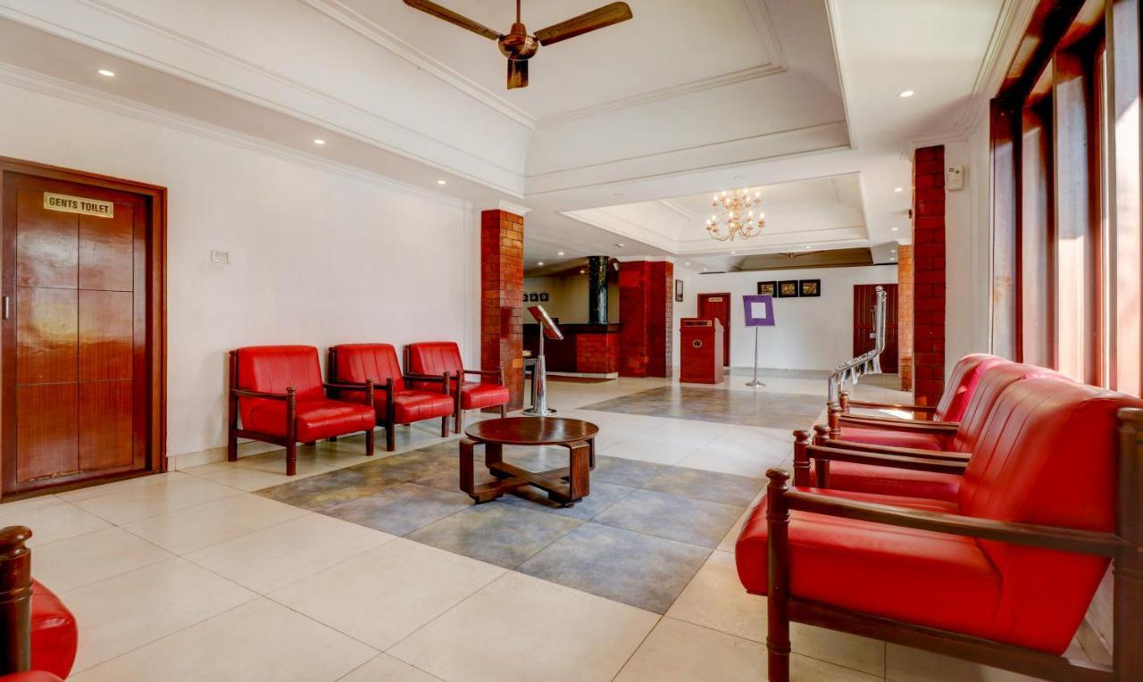 Treebo Trend Central Hotel Museum Road Thrissur Exterior photo