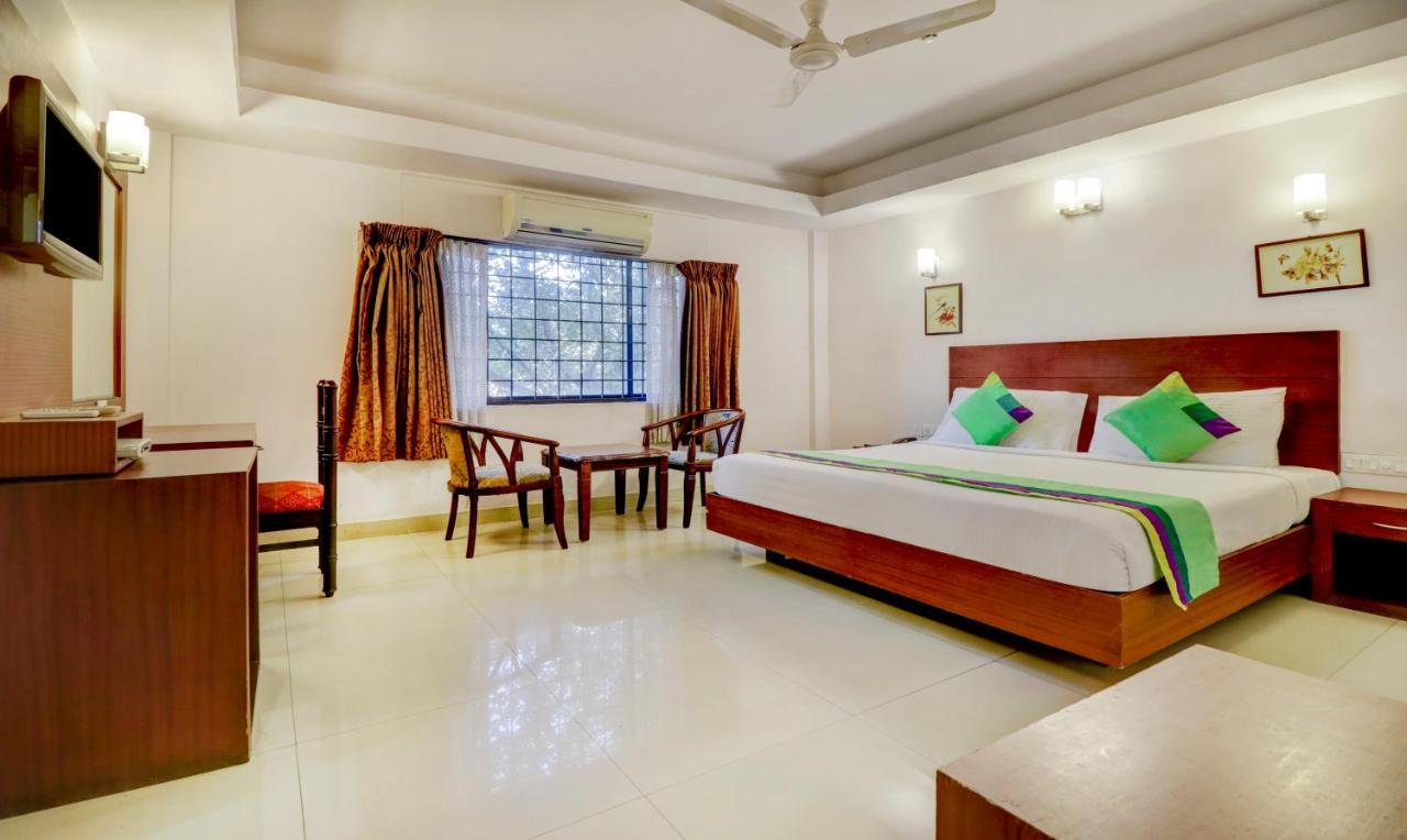 Treebo Trend Central Hotel Museum Road Thrissur Exterior photo