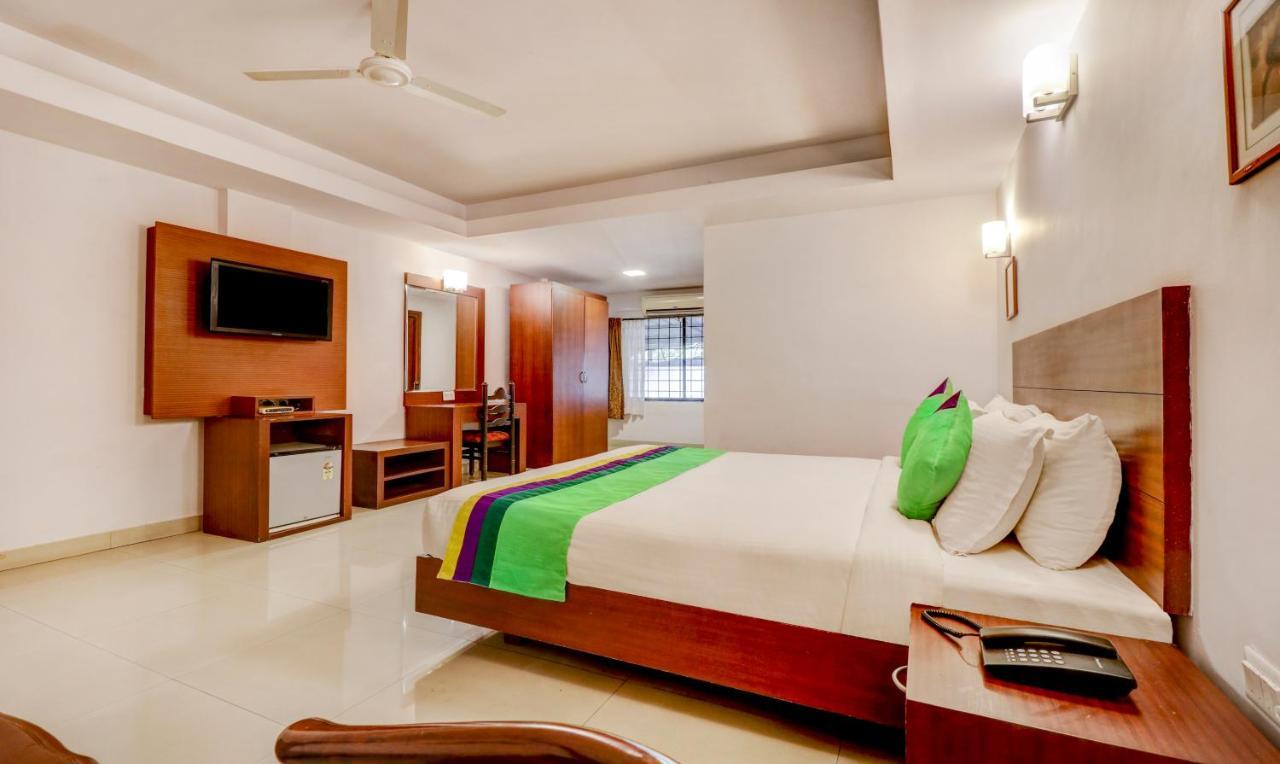 Treebo Trend Central Hotel Museum Road Thrissur Exterior photo
